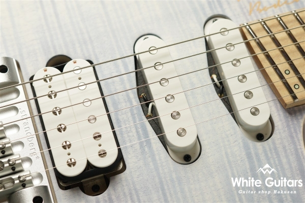 Boden J6 Tremolo Standard - Pale Blue White